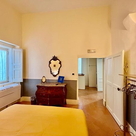 ساليرنو Casa Santangelo Suites الغرفة الصورة